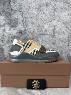 IMG_7040 Burberry Ramsey Vintage Check Suede Leather Sneakers Grey Archive Beige
