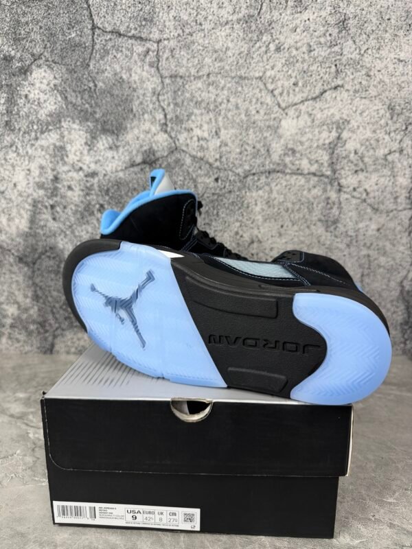 Jordan 5 Retro Black/University Blue