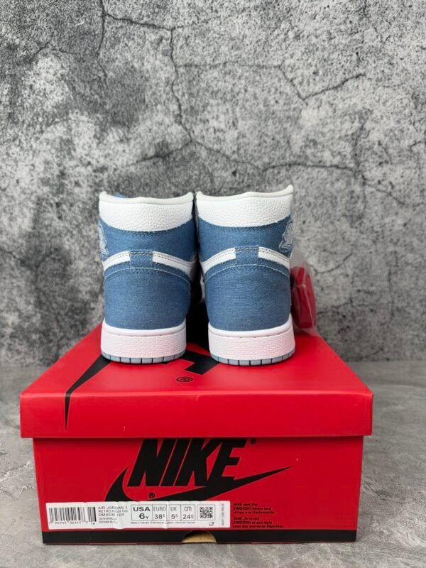 Air Jordan 1 Retro High OG 'Denim'