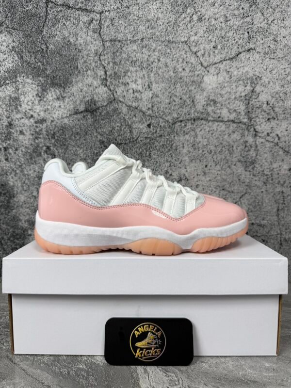 Air Jordan 11 Retro Low 'Legend Pink'