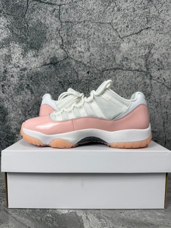 Air Jordan 11 Retro Low 'Legend Pink'