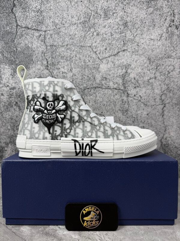 Dior And Shawn B23 High Top Bee Embroidery