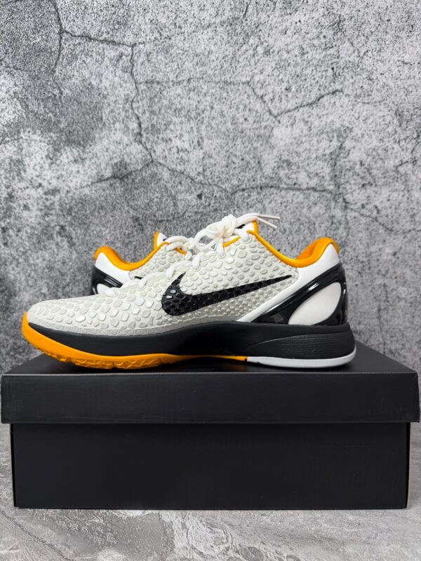Kobe 6 Protro Playoff Pack White Del Sol