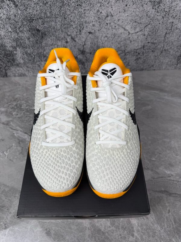 Kobe 6 Protro Playoff Pack White Del Sol