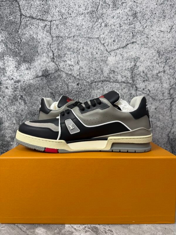 Louis Vuitton LV Trainer Sneaker Low Black Grey