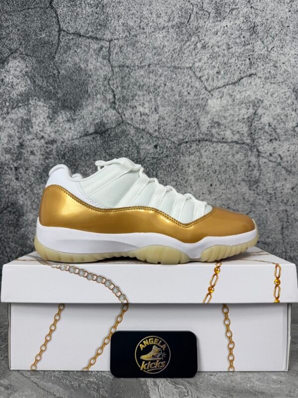 Jordan 11 Retro Low Mother's Day