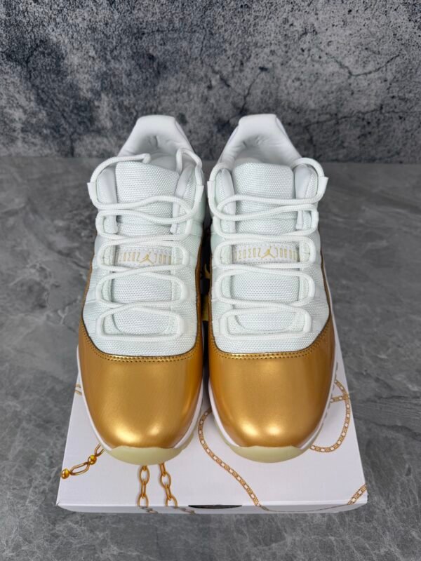 Jordan 11 Retro Low Mother's Day