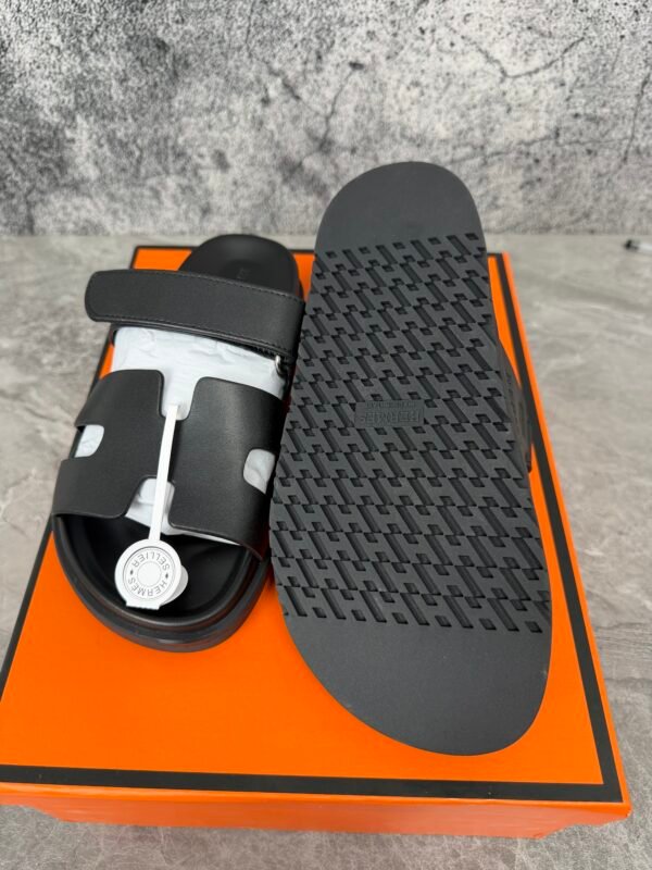 Hermes Chypre Sandal Black Smooth Calfskin Leather