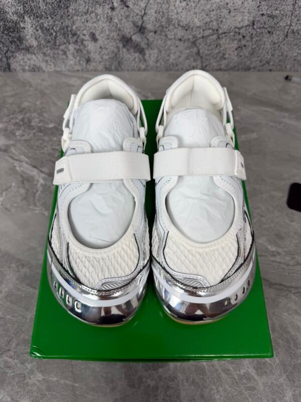 Bottega Veneta Orbit Flash
