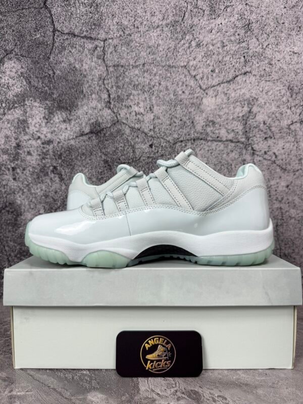 Air Jordan 11 Retro