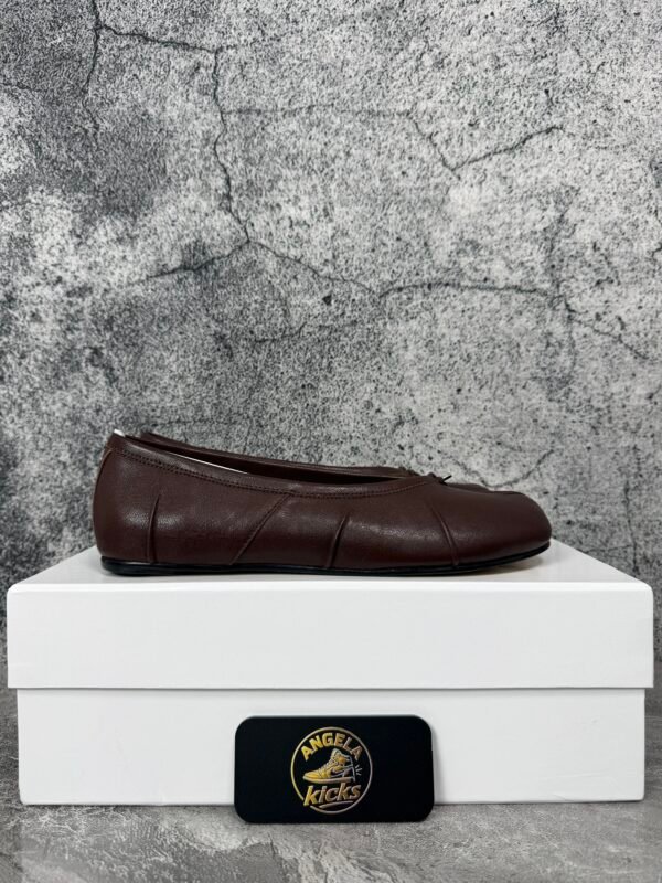 Maison Margiela Tabi Brown