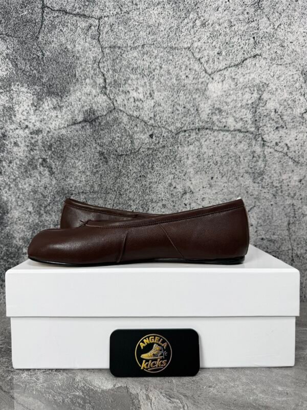 Maison Margiela Tabi Brown