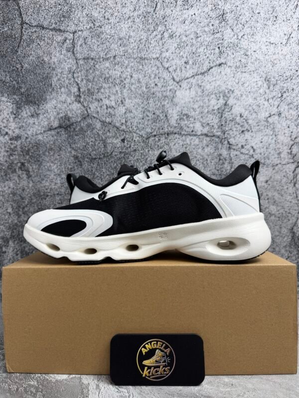 On Running Cloudsolo LOEWE Black Eggshell