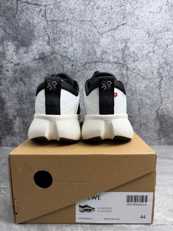 On Running Cloudsolo LOEWE Black Eggshell
