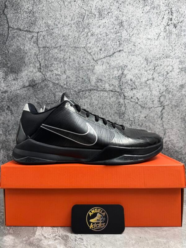 Nike Kobe 5 Blackout