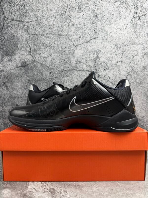 Nike Kobe 5 Blackout