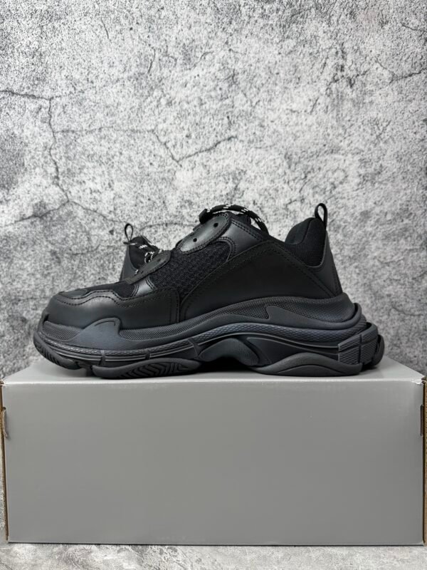 Balenciaga Triple S Black