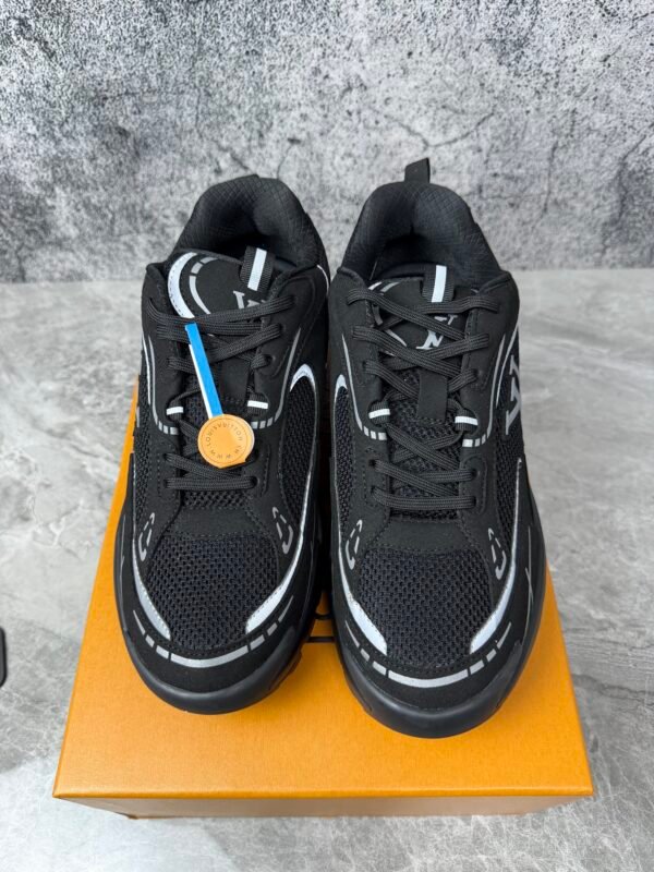 Louis Vuitton LV Tatic Runner Black
