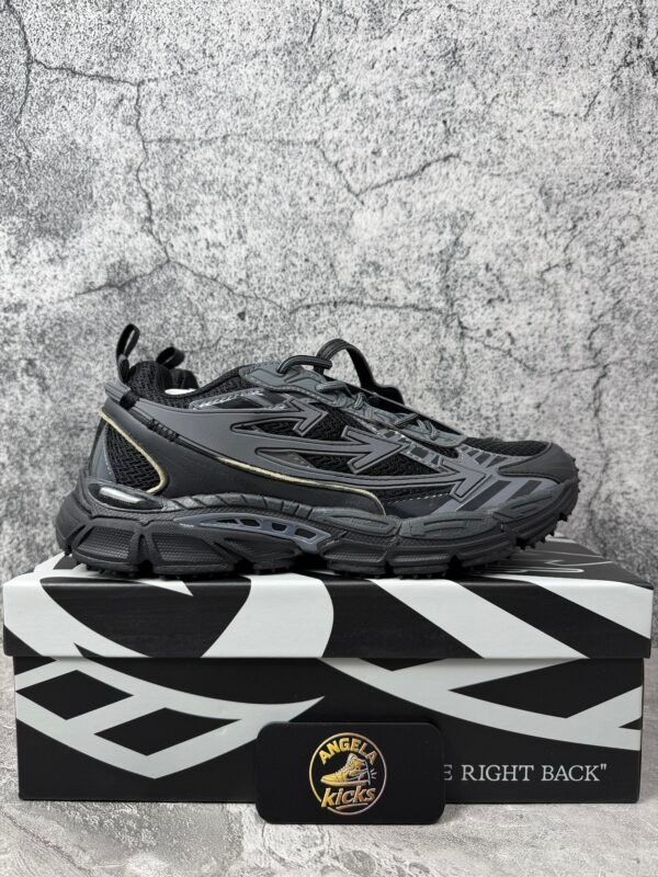 OFF-WHITE Be Right Back Black
