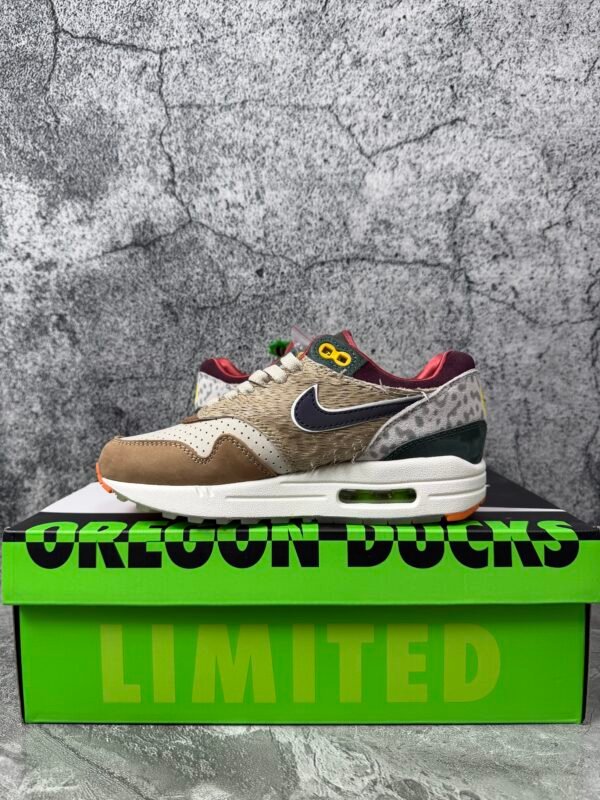 Nike Air Max 1 '87 Luxe University of Oregon PE