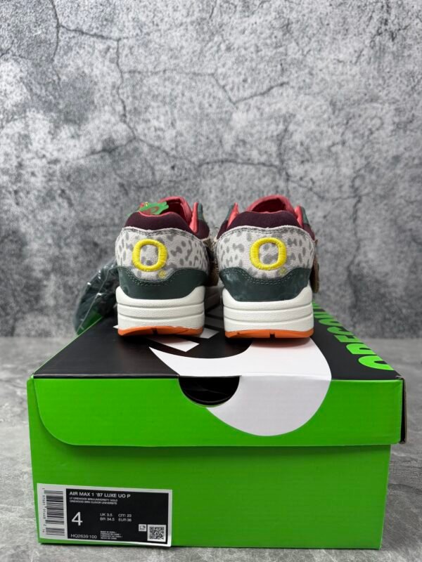 Nike Air Max 1 '87 Luxe University of Oregon PE