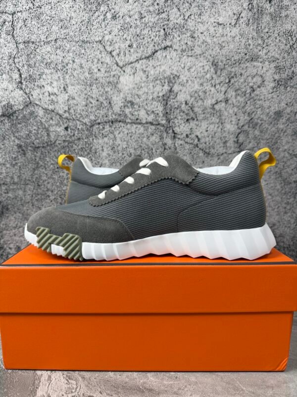 HERMES Bouncing