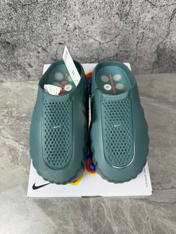Nike Mind 001 Slide