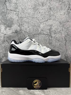 Jordan 11 Retro Low Concord
