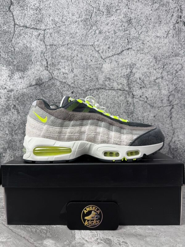 Nike Air Max 95 OG Reverse Gradient Neon