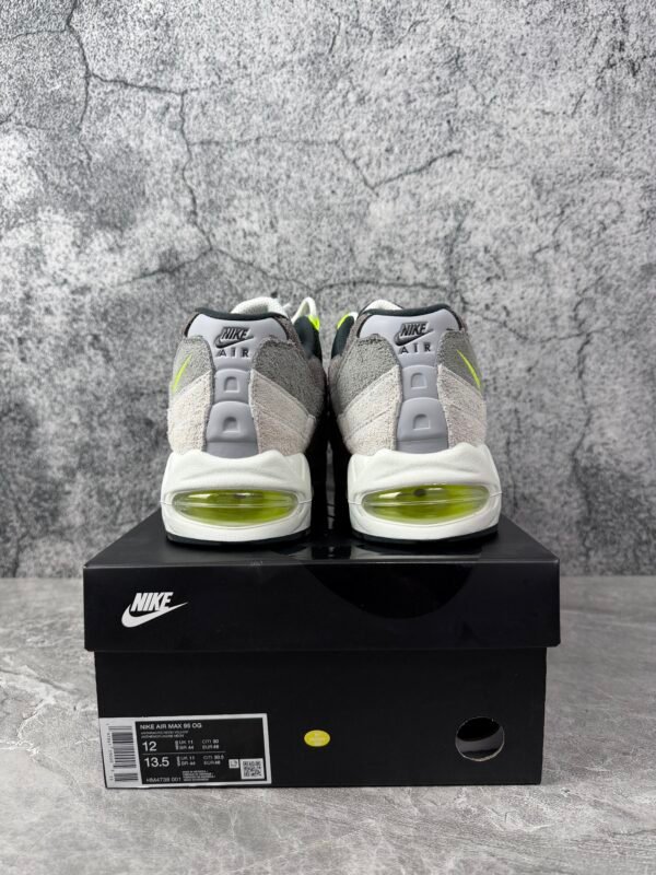 Nike Air Max 95 OG Reverse Gradient Neon