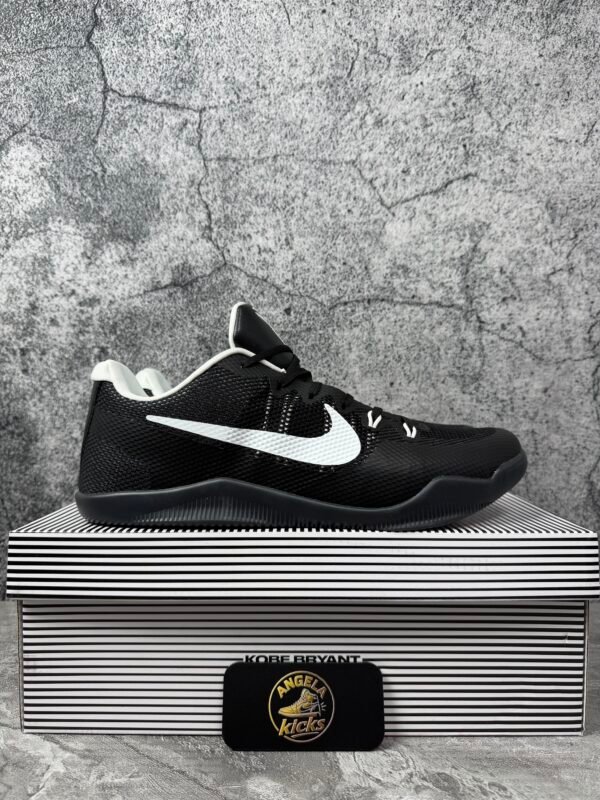 Nike Kobe 11 Team Bank Black
