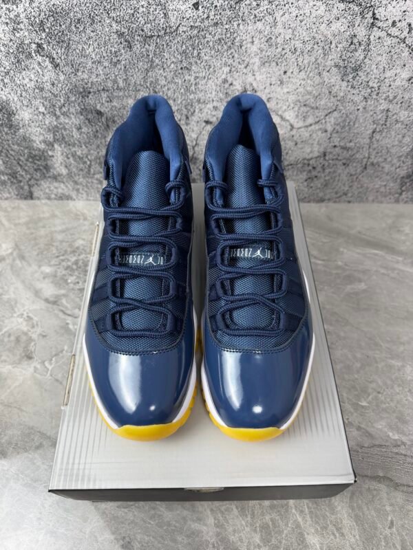 Jordan 11 Retro Midnight Navy