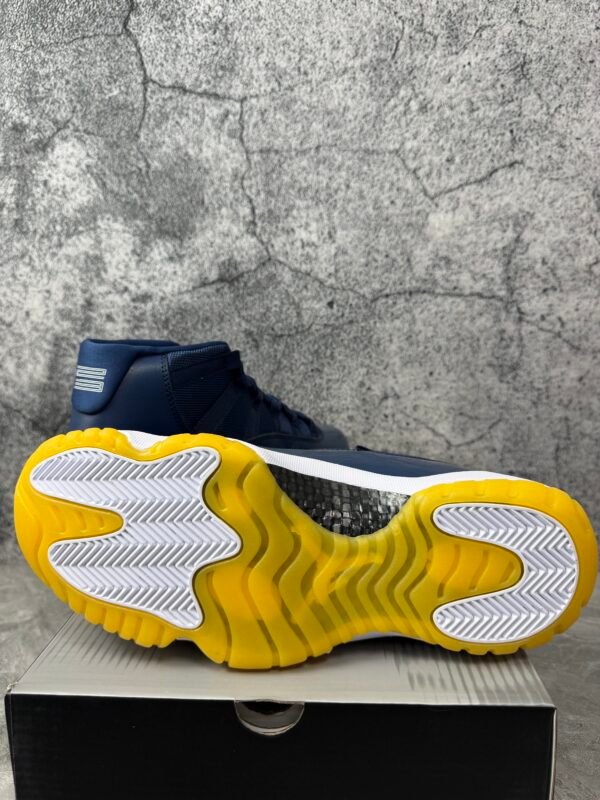 Jordan 11 Retro Midnight Navy