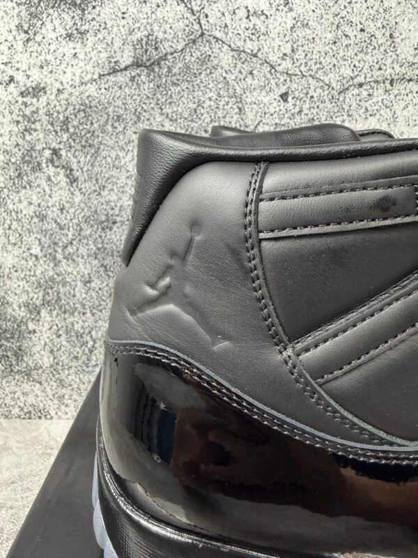 Jordan 11 Retro Comme des Garçons Homme Plus Black