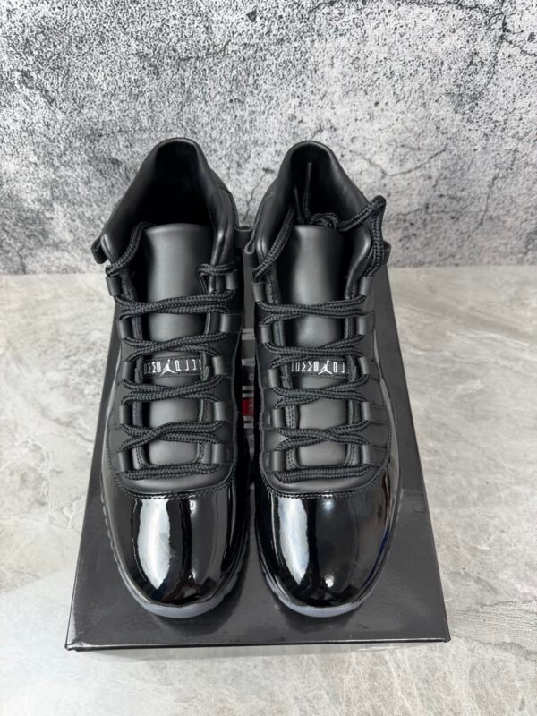 Jordan 11 Retro Comme des Garçons Homme Plus Black