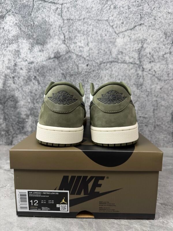 Jordan 1 Retro Low Medium Olive