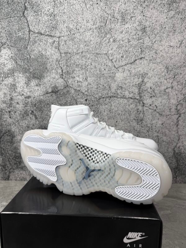 Jordan 11 Retro Comme des Garçons Homme Plus White