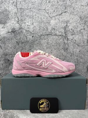 New Balance 204L Pastel Pink