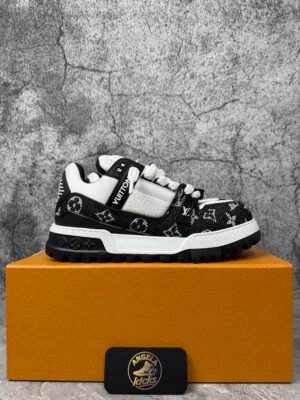 LOUIS VUITTON Trainer Maxi