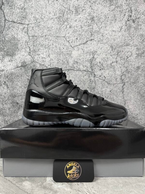 Jordan 11 Retro Comme des Garçons Homme Plus Black