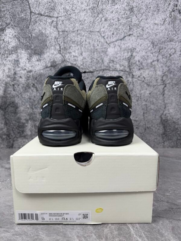 Nike Air Max 95 SP Undefeated Geo La Brea Medium Olive
