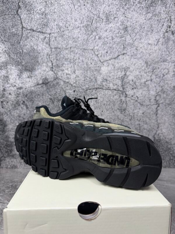 Nike Air Max 95 SP Undefeated Geo La Brea Medium Olive