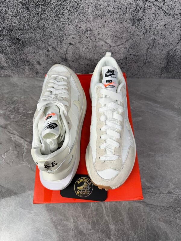 Nike Vaporwaffle sacai Sail Gum