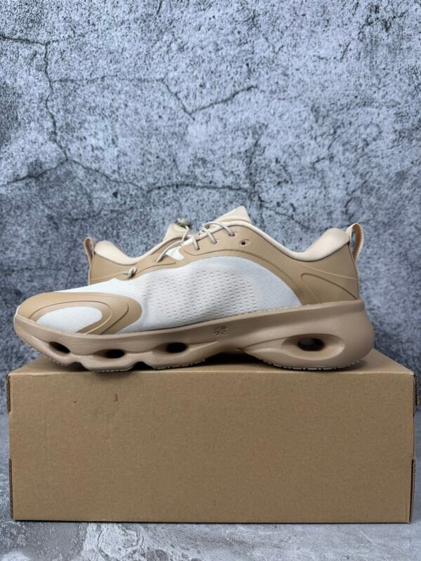 On Running Cloudsolo LOEWE Dark Sand Cream