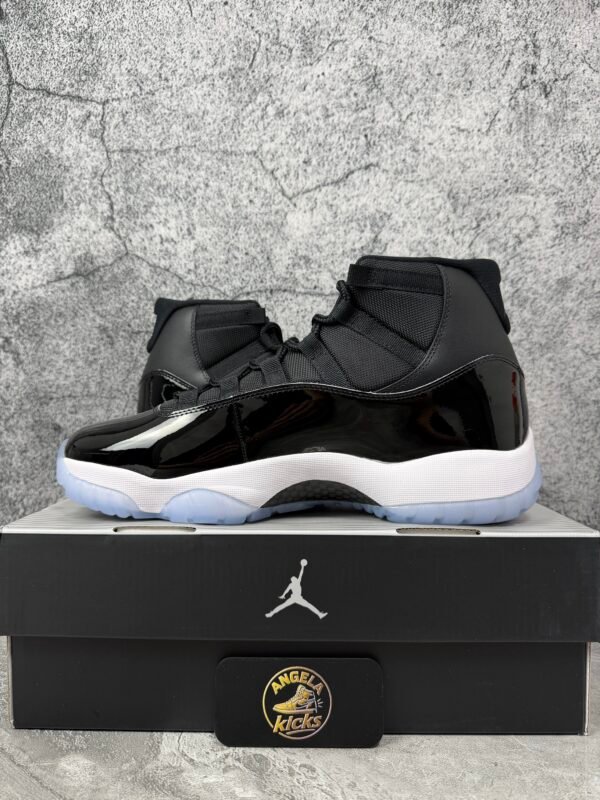 Jordan 11 Retro Space Jam