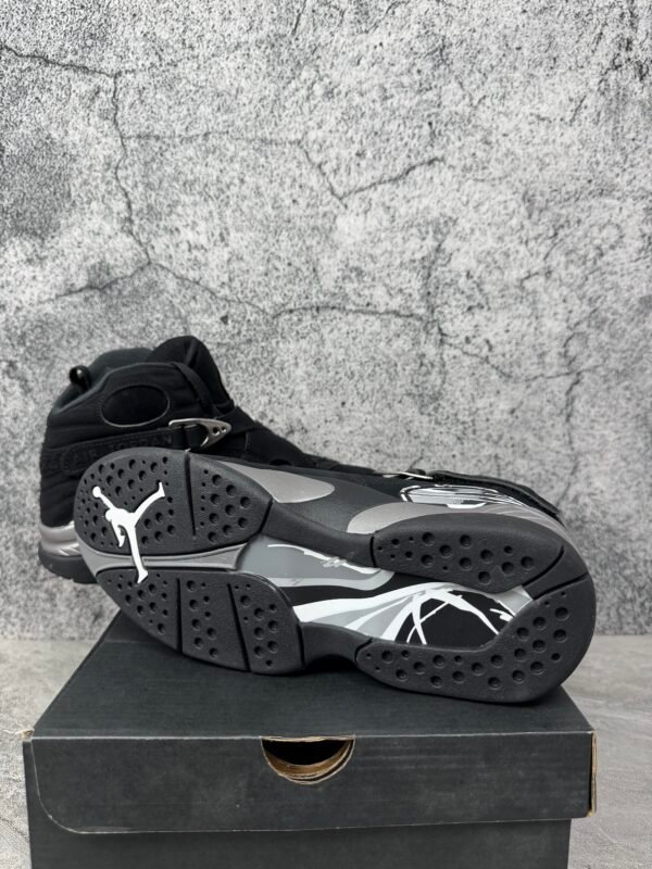 Jordan 8 Retro Chrome