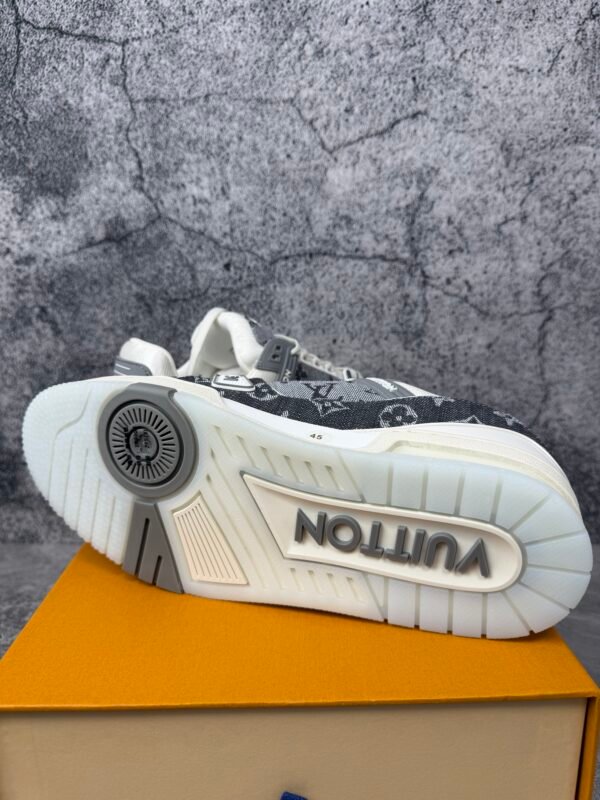 LOUIS VUITTON Trainer