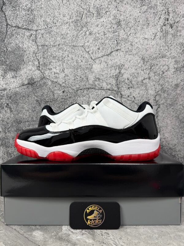 Jordan 11 Retro Low Concord Bred