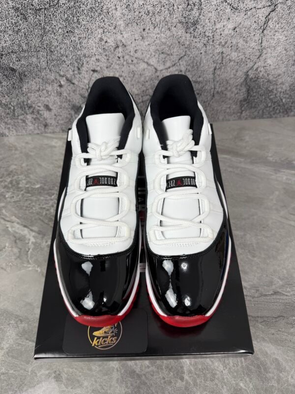 Jordan 11 Retro Low Concord Bred