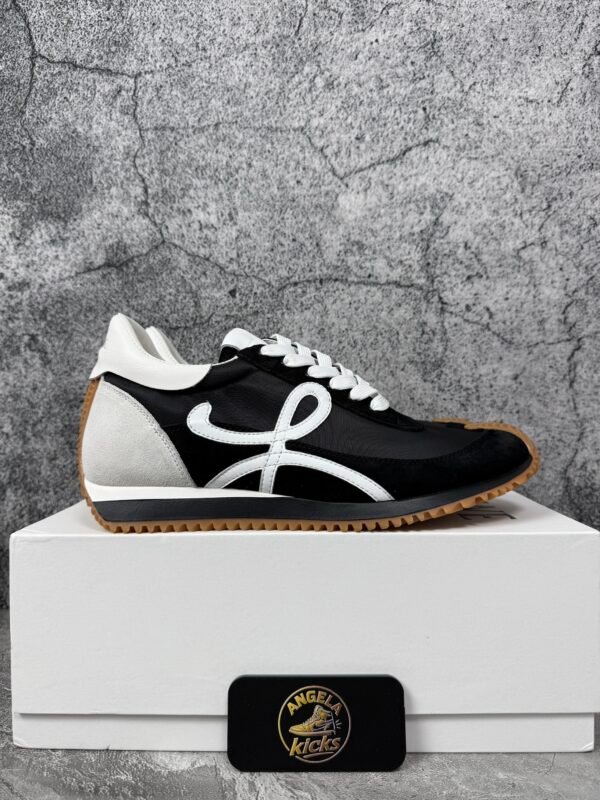Loewe Flow Runner